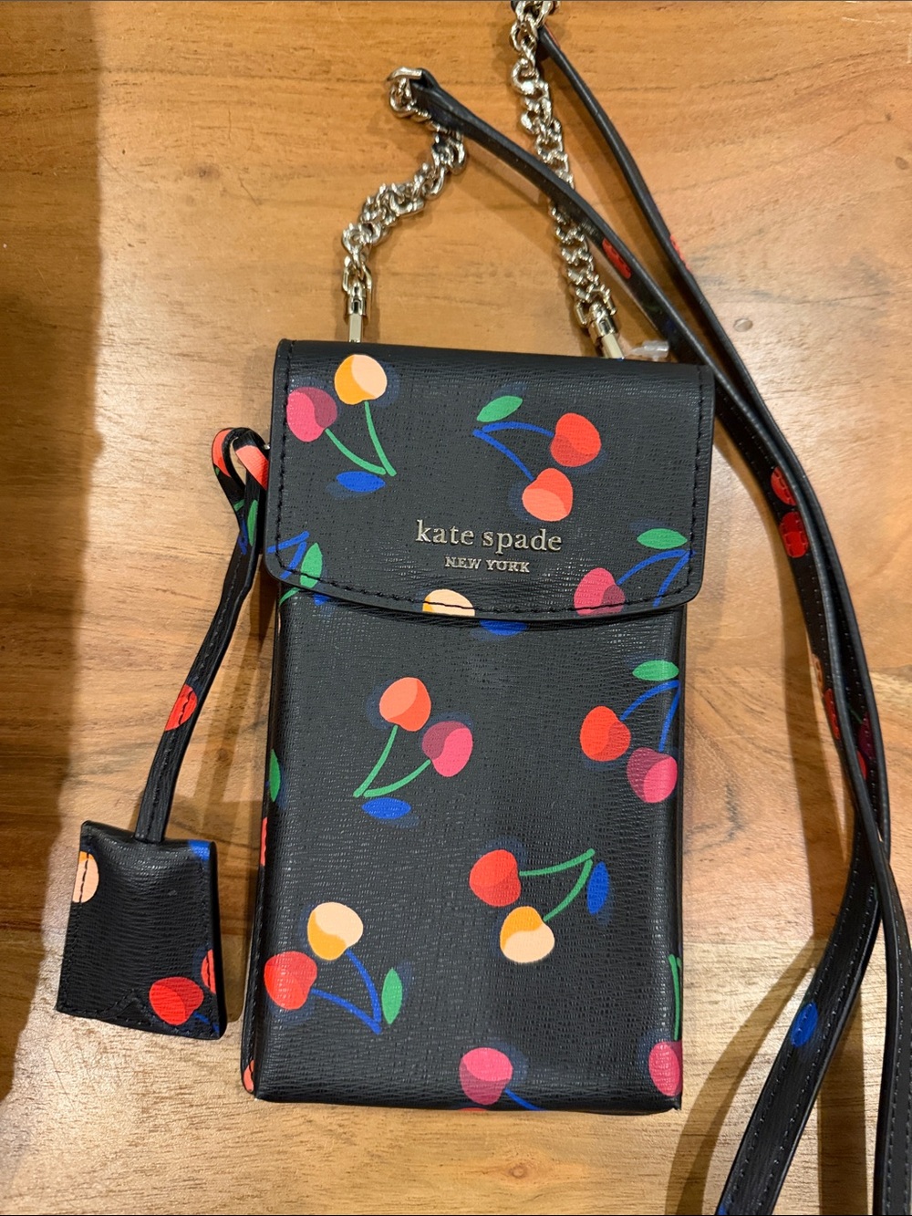 NWOT Kate Spade North South Phone Crossbody - Picture 1 of 3